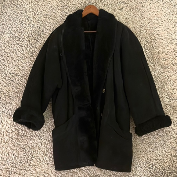 Vintage Luxury Sheepskin Shearling Coat - Picture 1 of 4